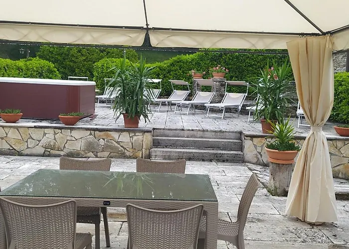Podere Poggiarone Feriegård *
